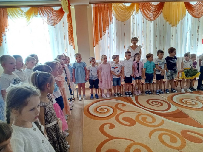 «День знаний»! (группы №5 и №12).